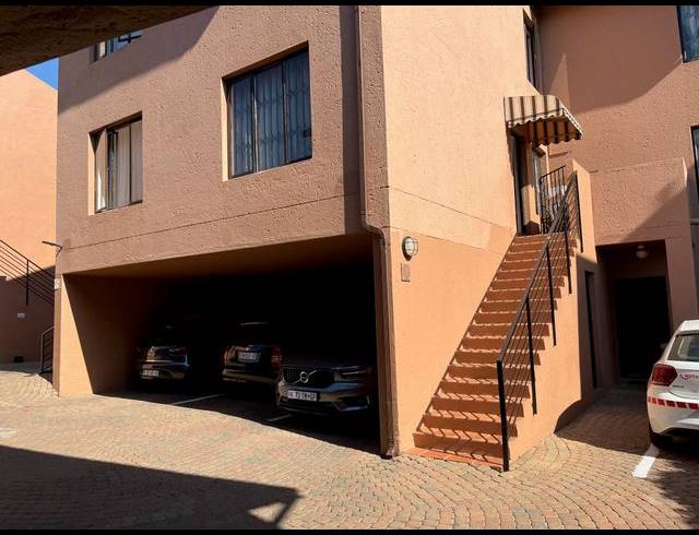 2 BEDROOM APARTMENT FOR SALE IN BUURENDAL